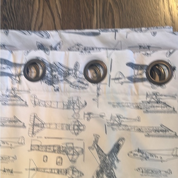 RH drapery panels - Picture 3 of 4